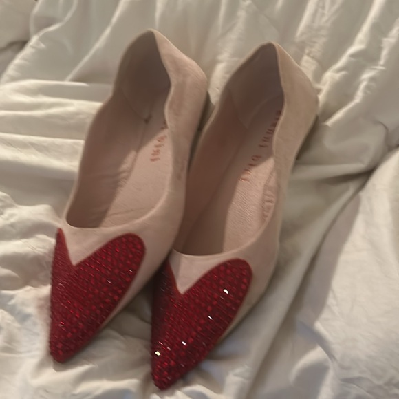 Pink and red sparkly flats in the shape of a heart, ❤️ - Picture 4 of 4